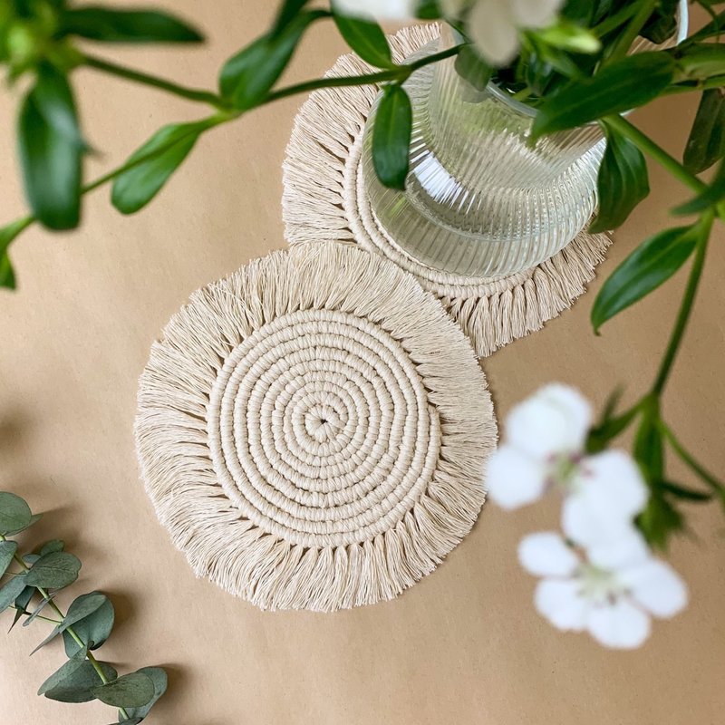 Macrame / Table mat / Small-size Round Type A - ของวางตกแต่ง - ผ้าฝ้าย/ผ้าลินิน ขาว