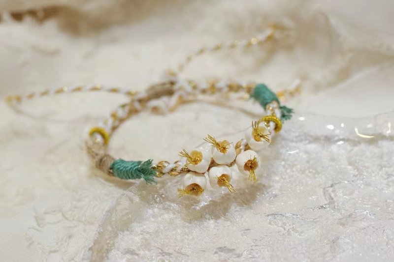 Original mammoth ivory lily of the valley handmade cotton string bracelet happiness return good luck - สร้อยข้อมือ - คริสตัล 