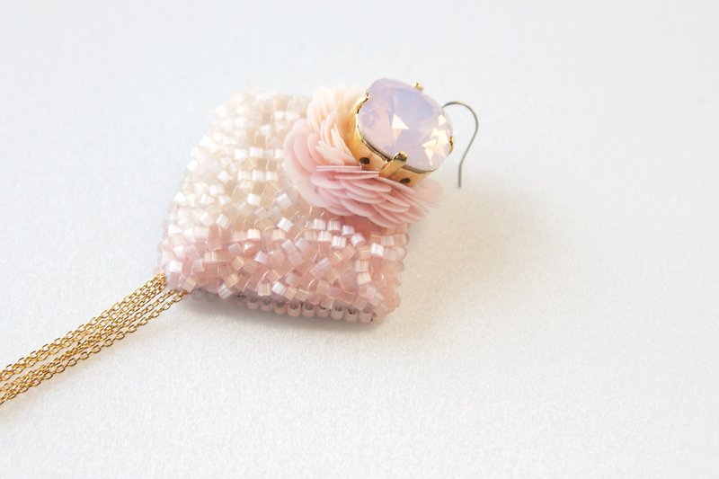 Swarovski Earrings - Earrings & Clip-ons - Gemstone Pink