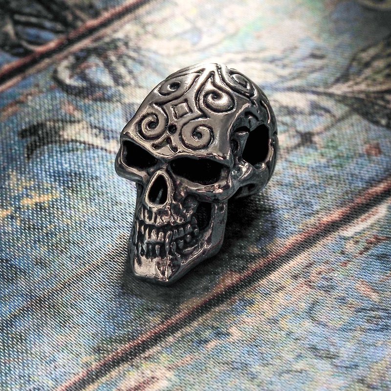 Indian carved skull pendant 925 sterling silver single pendant price comes with anti-allergic white steel chain or leather rope - สร้อยคอ - เงินแท้ สีเงิน