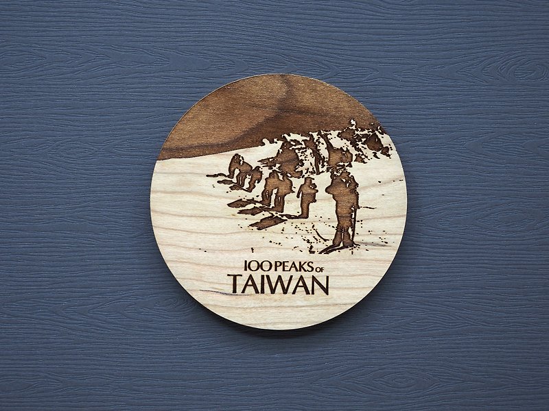 台湾の百越コースターは雪の季節に歩きます - キャンプ・ピクニック - 木製 ブラウン