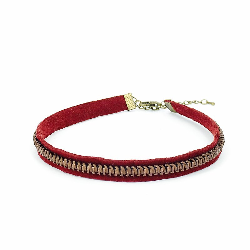 Crimson Zip Necklace - สร้อยคอ - วัสดุอื่นๆ สีแดง