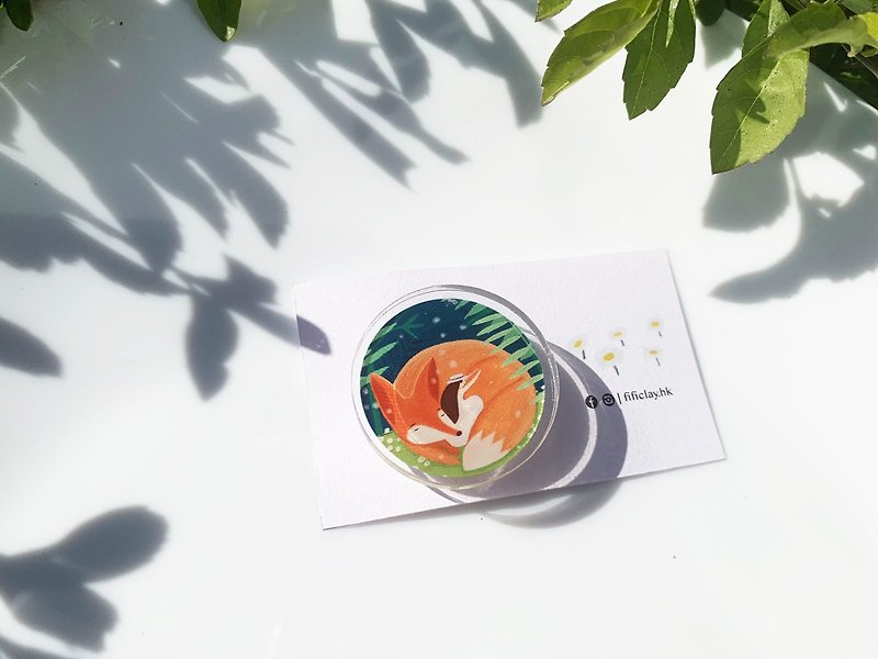 fififafa fox and girl | small brooch - Badges & Pins - Acrylic Orange