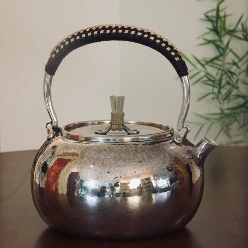 【流】銀製品 銀張箱 重量722g JH588 尚幀品足銀一張打銀壺純手工1100cc 尚幀品手工銀壺｜茶壺⁄茶杯⁄茶具