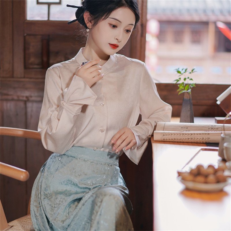 聽月 杏色長袖襯衫 立領襯衣 新中式輕國風上衣 - 女襯衫 - 聚酯纖維 粉紅色