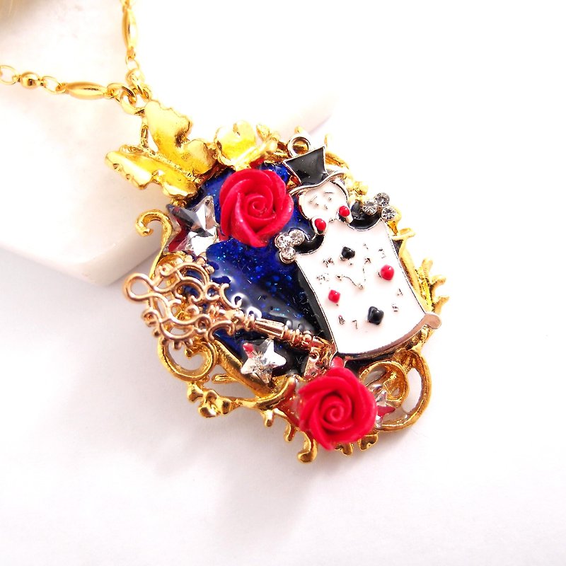 Queen's Garden x 14K gold necklace. Alice in Wonderland x Poker Soldier - Necklaces - Other Metals Red
