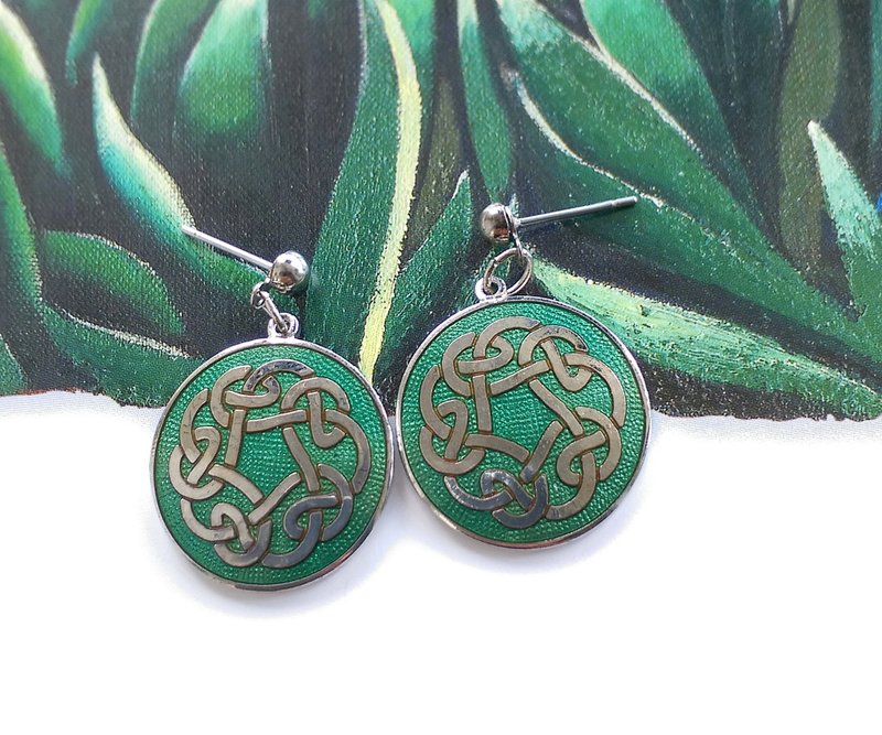Vintage Jewelry 景泰藍 凱爾特結 綠底 耳勾 針式耳環 - 耳環/耳夾/耳骨夾 - 其他金屬 金色
