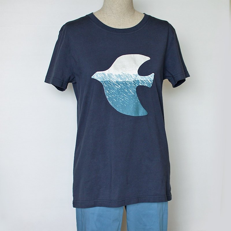 蒼海飛鳥微長版短袖T-shirt - 女 T 恤 - 棉．麻 藍色