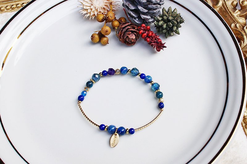 <Slow temperature natural stone series>C1206 blue crystal eyebrow heart wheel brass bracelet - สร้อยข้อมือ - เครื่องเพชรพลอย 
