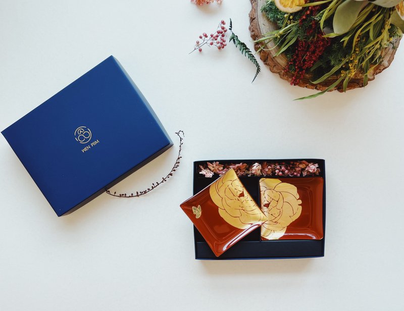 聖誕禮盒限量釋出 新婚禮  入厝禮 乾燥花禮 最初 First 小方器皿 - 香氛蠟燭/燭台 - 玻璃 金色