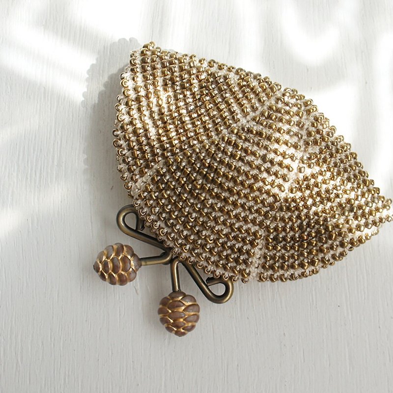 Ba-ba handmade Beads crochet coinpurse No.1293 - 小銭入れ - その他の素材 ゴールド