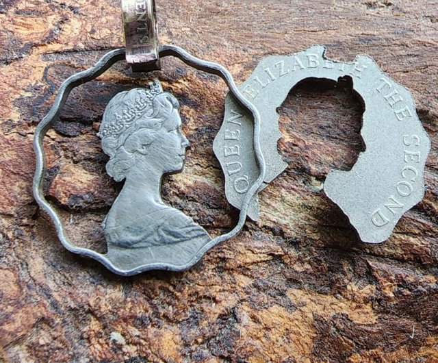 Two Keychains Sterling Silver Queen Isabel Ii Divided Coin