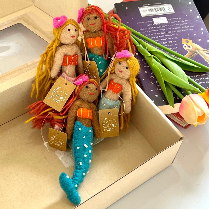 Wool felt Christmas ornaments set of 4 - Mermaid Sisters Shop - Items for Display - Wool Multicolor