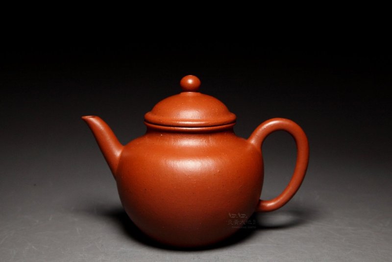 [Mengchen Style Zhu Ni Pot 1] Longshan Hall | Traditional Handcrafted | Reimagined Series | Xiao Mei Yao Old Zhu Ni | 160cc - ถ้วย - ดินเผา สีแดง