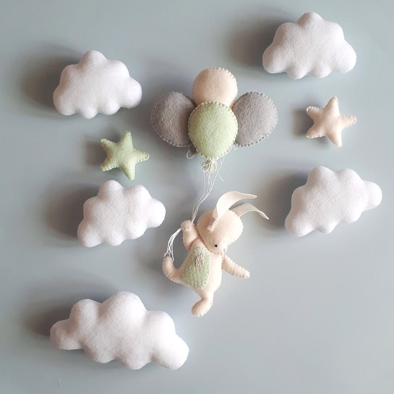 Bunny baby mobile, Green gray nursery, Hare balloons baby mobile, Star decor - ของเล่นเด็ก - วัสดุอื่นๆ สีเขียว