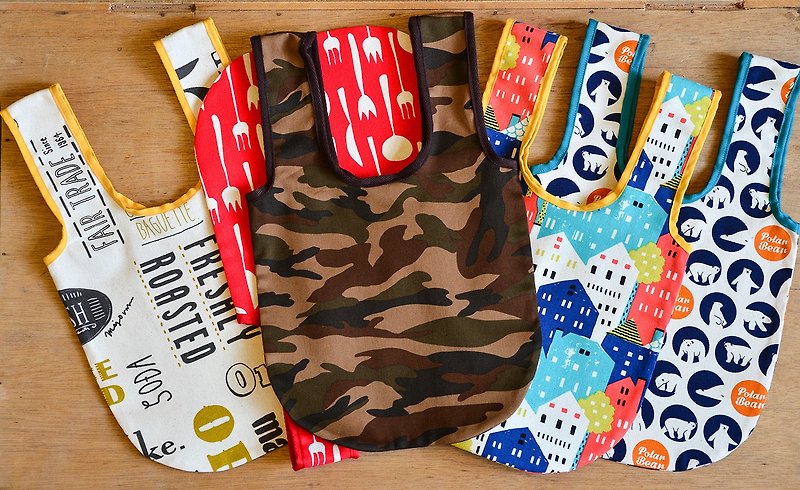Camouflage - round bottom Tote bag - กระเป๋าถือ - ผ้าฝ้าย/ผ้าลินิน สีนำ้ตาล