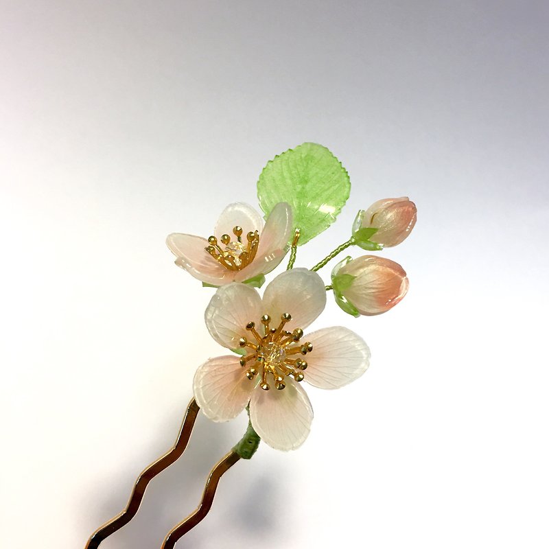 【cherry. And pedicle] cherry blossoms. Handmade resin flower hairpin. Japanese style hairpin/kimono hair accessories. - เครื่องประดับผม - เรซิน สึชมพู