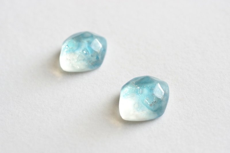 Resin Art Mineral Earrings - Water Surface - ต่างหู - เรซิน สีน้ำเงิน