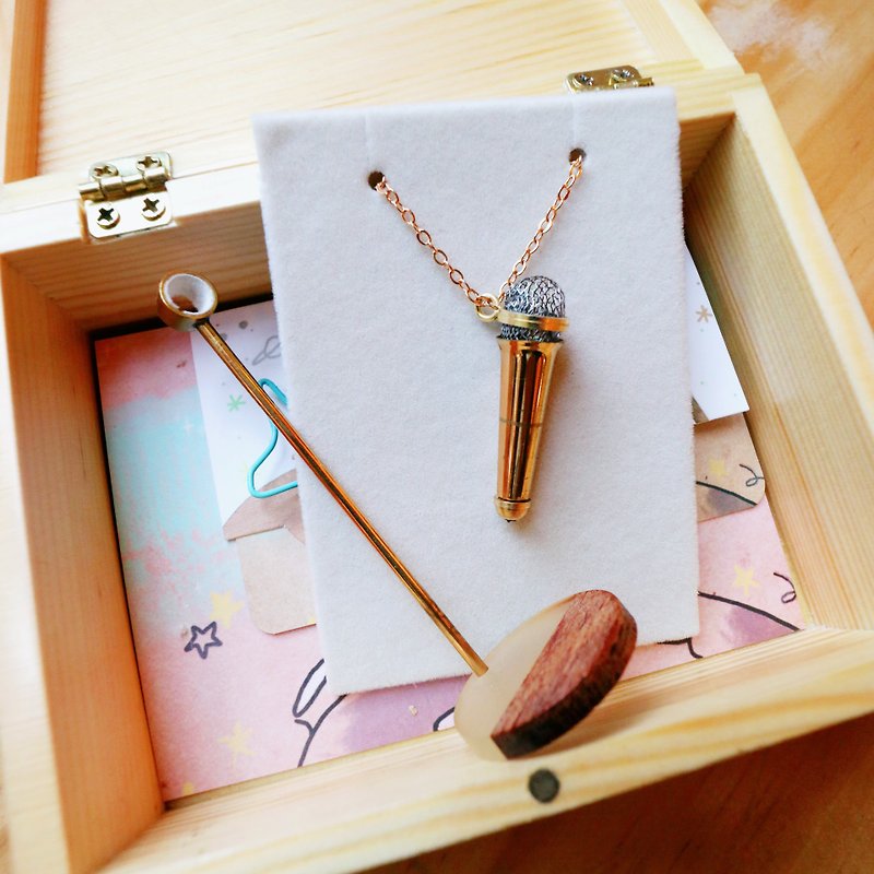 [Little Gold Microphone] Like a Sunshine Gift Memorial Day Necklace mini microphone - Necklaces - Other Metals Multicolor