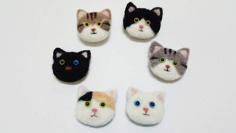 Original wool felt cat wool felt embroidery pins (the price is only the price Oh!) - เข็มกลัด - ขนแกะ 