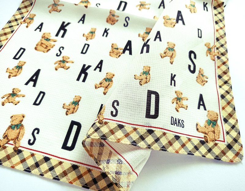 DAKS Vintage Handkerchief Brown Bears 18.5 x 18.5 inches. - 手帕 - 棉．麻 金色