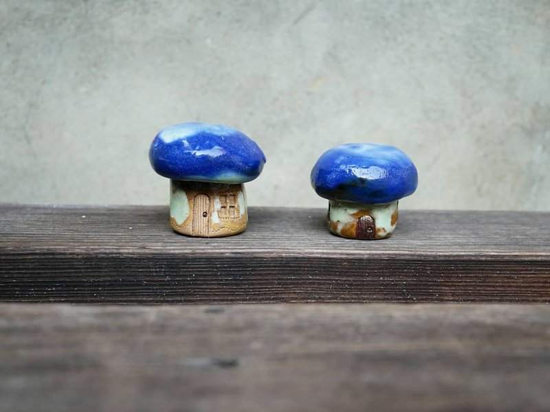 オーロラきのこの家2ピースセラミック手作り装飾 - 花瓶・植木鉢 - 陶器 