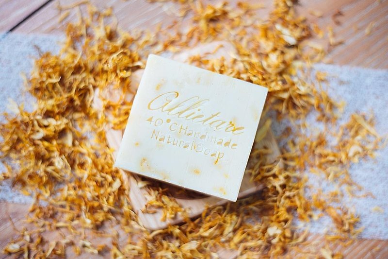 Allietare Ashoka soap | golden goat milk soap petals Calming | Sensitive muscle / Baby applicable | SGS inspection by - Baby Gift Sets - Fresh Ingredients Yellow