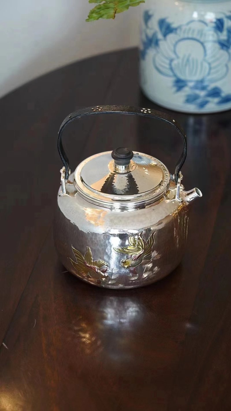 尚幀品 童年銀瓶 純銀燒水壺 銀壺純銀9999純手工一張打 1000cc - 茶壺/茶杯/茶具 - 純銀 