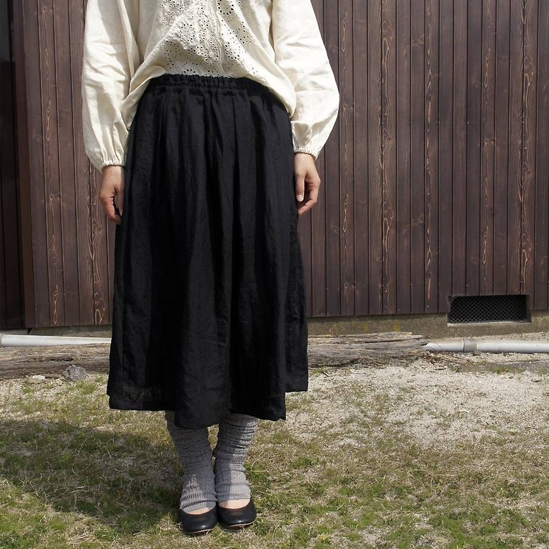 Free shipping / linen 100percent　waist tuck long skirt /  rm-32 / ivory - Skirts - Cotton & Hemp Black