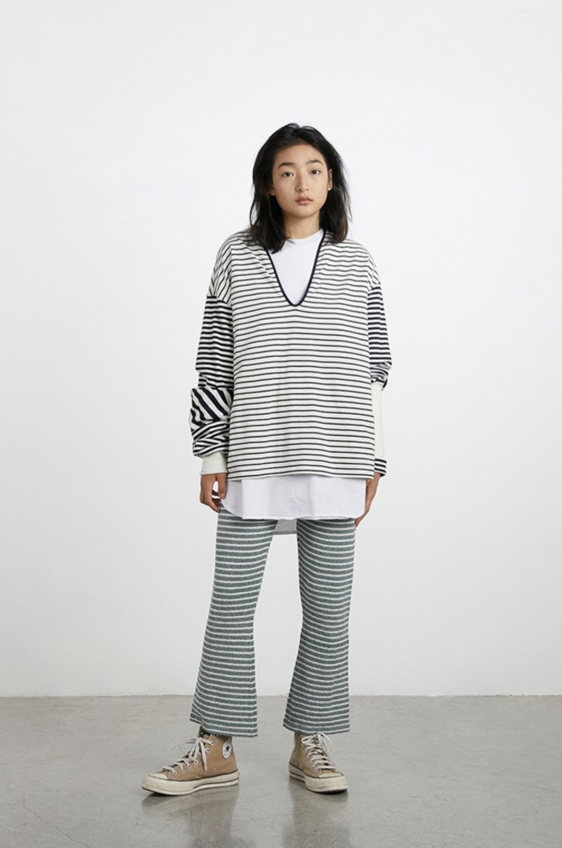 Striped T-Shirt 條紋拼接長袖T恤 獨特袖口設計 無性別穿搭 - 帽T/大學T - 其他材質 藍色