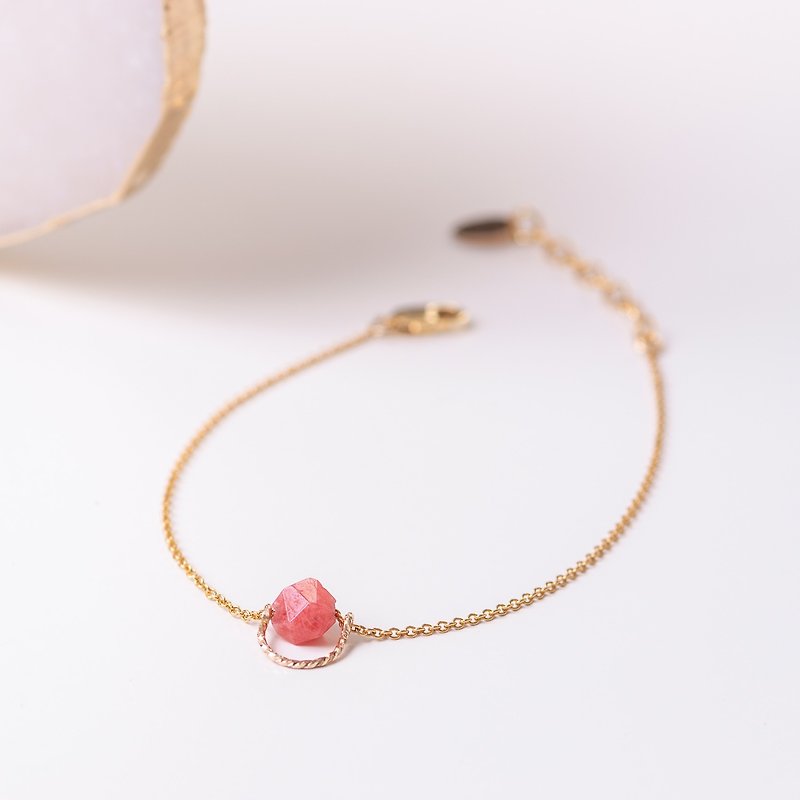 ARGENTINA Bracelet with natural Rhodochrosite gemstone and 14k Gold-Filled daint - สร้อยข้อมือ - เครื่องเพชรพลอย สีแดง