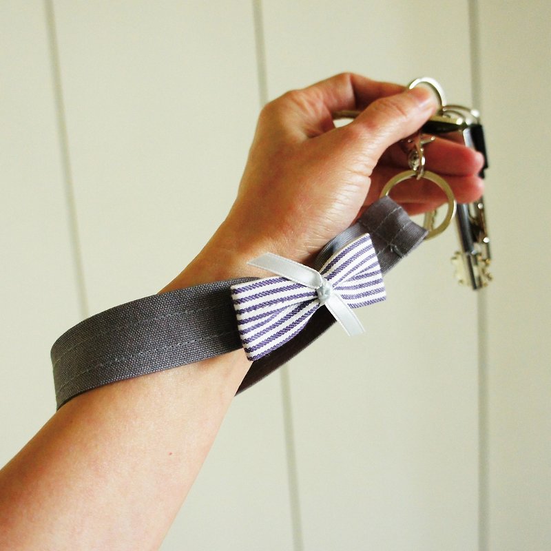 Lovely[Striped Bowknot Gray Canvas Wristband] Hook Key Ring - เชือก/สายคล้อง - ผ้าฝ้าย/ผ้าลินิน สีเทา