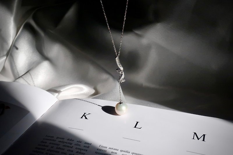 WEISHI藝術流線垂墜珍珠項鍊 天然海水珍珠 S925 鑲鑽設計 - 項鍊 - 珍珠 銀色