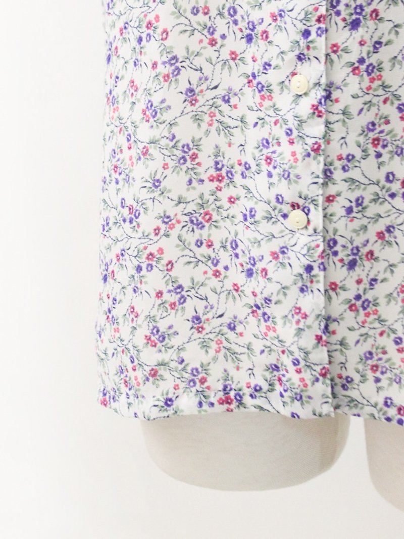 Japanese vintage floral white short-sleeved vintage shirt Vintage Blouse - Women's Shirts - Polyester White