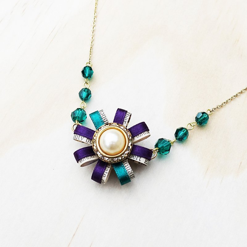 紫ヒナギクスワロフスキー真珠のネックレス - ネックレス - 紙 パープル