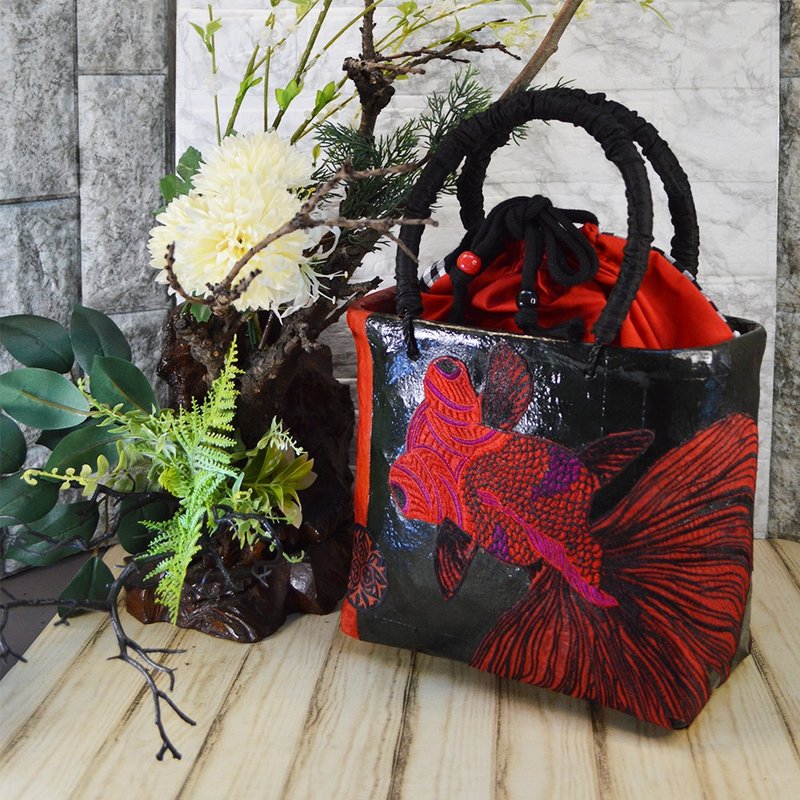 Ikkanbari/Goldfish and foam bag/Basket bag/One-of-a-kind/Kimono fabric and applique on red and black washi paper/Drawstring inner bag 2 types FREE - Other - Paper Red