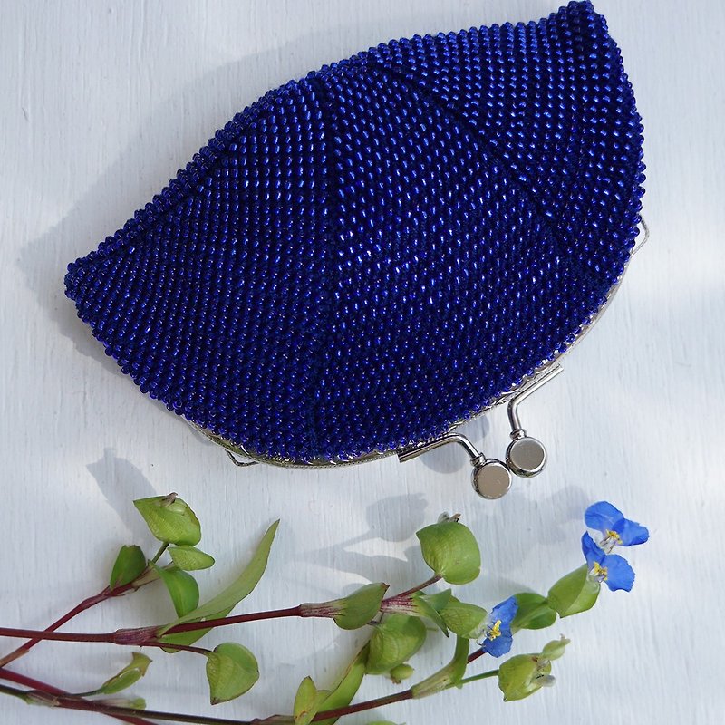 Ba-ba handmade Seed beads crochet pouch No.1991 - กระเป๋าเครื่องสำอาง - วัสดุอื่นๆ สีน้ำเงิน
