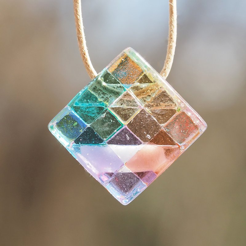 [Rainbow] [Special] Large happy glass (happiness [large] [happiness]) necklace [changeable to aroma pendant] [made to order]