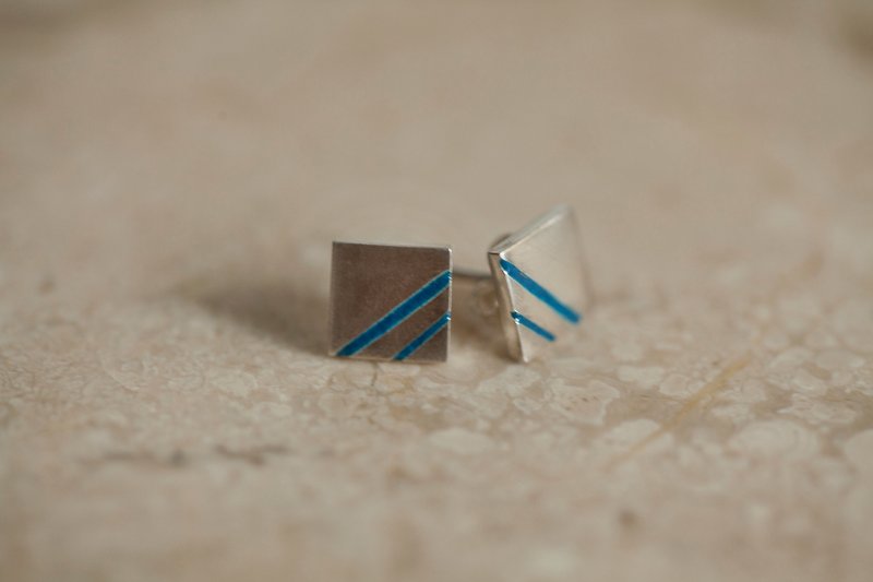 Sterling silver striped enamel earrings-dark blue-pair/changeable clip