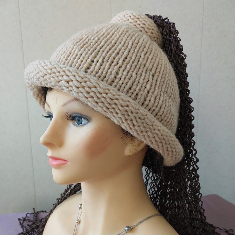 Hat with an open top for hair. Beige color - Hats & Caps - Wool Khaki