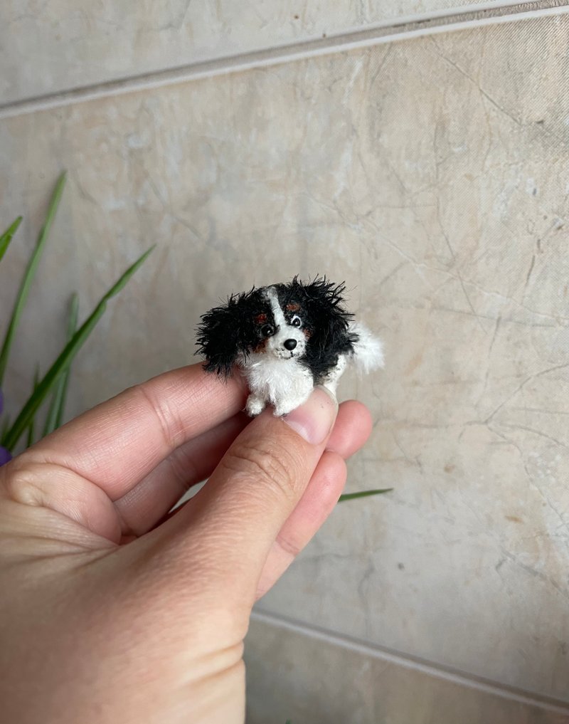 Miniature realistic King Charles spaniel puppy ooak pet replica 1 to 6 scale dog - Knitting, Embroidery, Felted Wool & Sewing - Thread Black