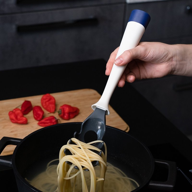 Italian trebonn UP! Standing heat-resistant pasta ladle - เครื่องครัว - ไนลอน ขาว