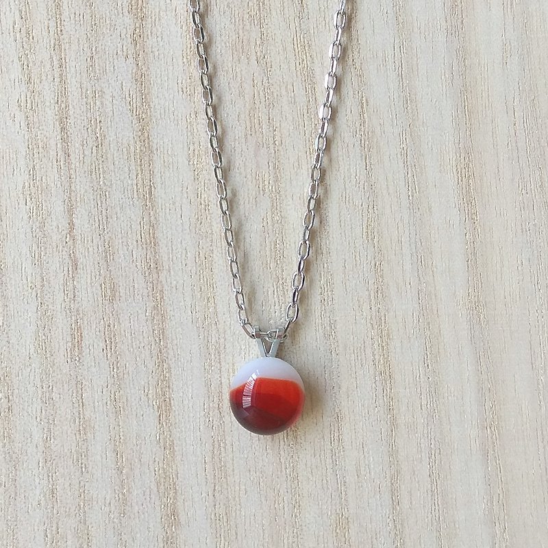 Huoshan Mountain Glass Necklace / Clavicle Chain - สร้อยคอทรง Collar - แก้ว สีแดง