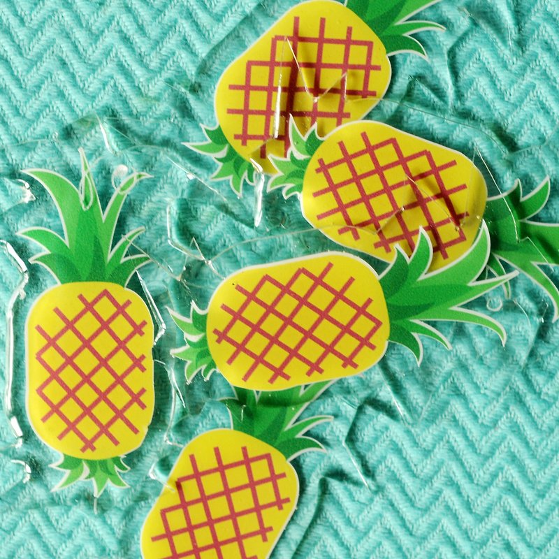 Keychain & Brooch "Pineapple" - 吊飾 - 壓克力 黃色