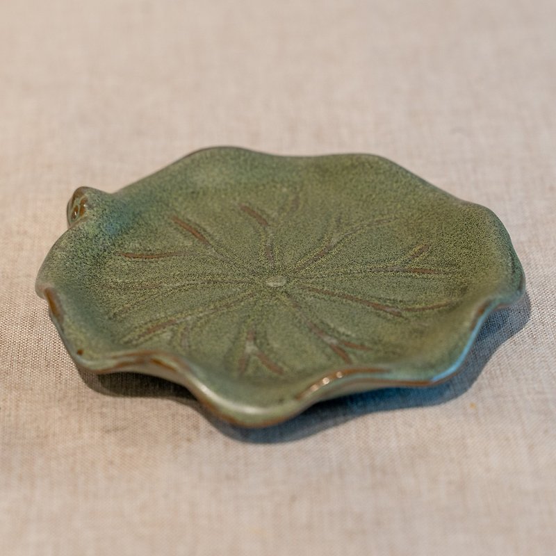 古典的な蓮の葉の水皿、深緑の水皿、小受け皿、苔玉の水皿、巧みに描かれた網状植物博物館 - 陶芸/ガラス - 陶器 