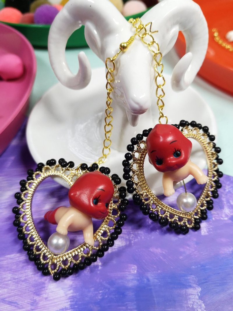 愛の誇張されたイヤリング/グロテスクな荒野原宿スタイルの楽しさと興奮の変換よりも子供らしいXiaoqiu - ピアス・イヤリング - プラスチック 多色