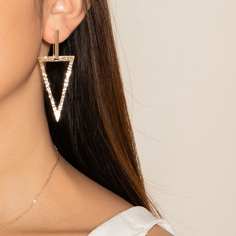 Triangle Drop Earrings三角形幾何鍍18K金垂墜大耳環 禮物 送禮 - 耳環/耳夾/耳骨夾 - 銅/黃銅 金色