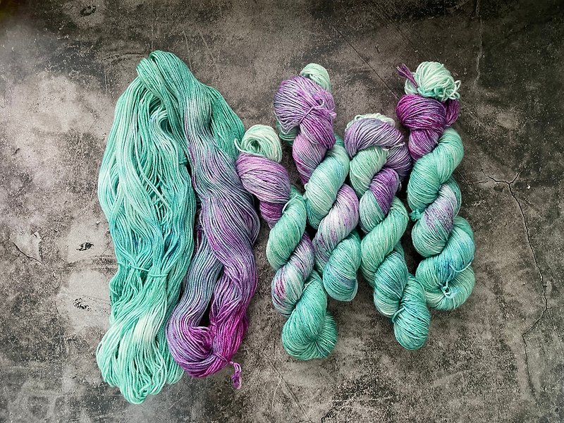 Hand-dyed thread-Peacock-Bamboo Fiber Wool - เย็บปัก/ถักทอ/ใยขนแกะ - ขนแกะ สีเขียว