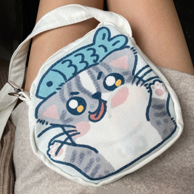 Cat shape fish fish cute kitten oblique canvas bag - Messenger Bags & Sling Bags - Cotton & Hemp White