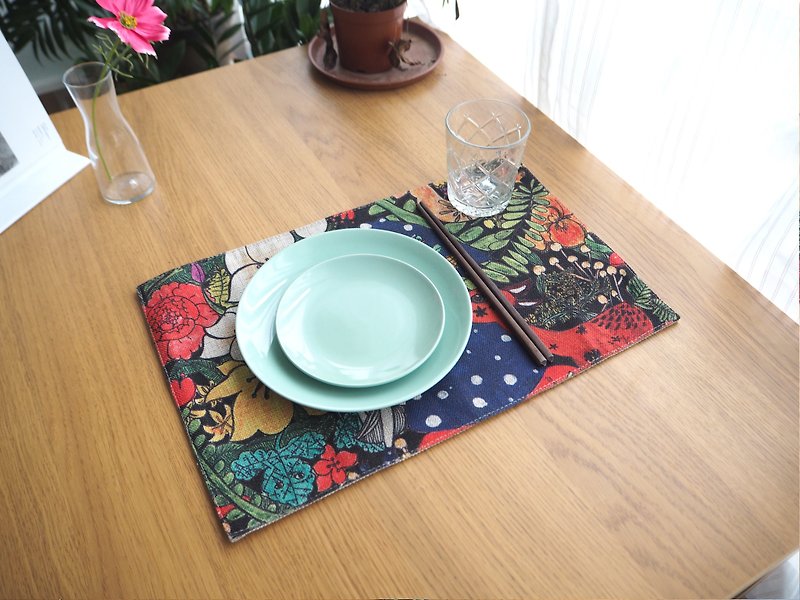 餐桌上小森林天然棉麻桌墊可反復水洗鍋墊餐布桌巾 - 餐桌布/餐墊 - 棉．麻 藍色
